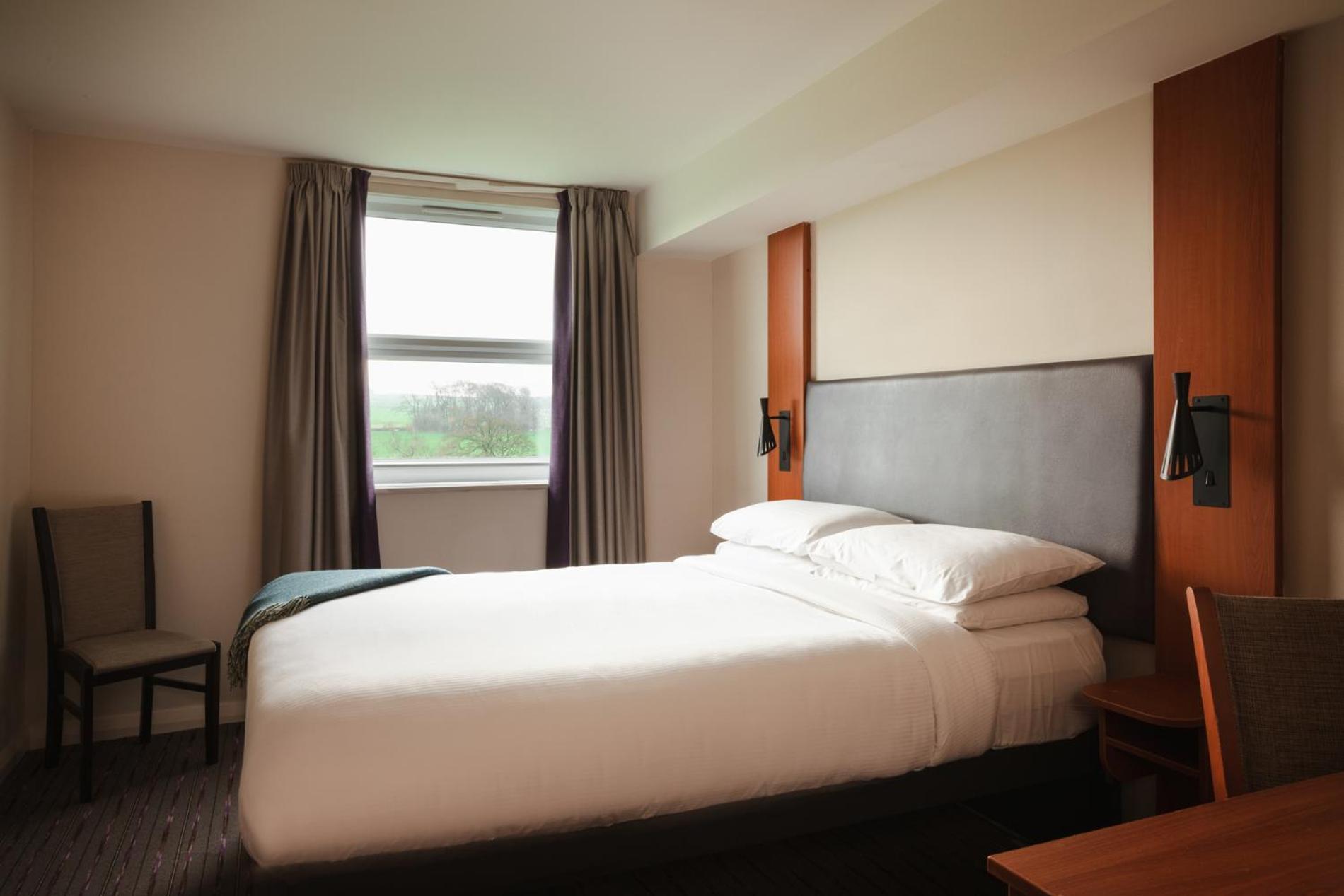 The Highwayman Hotel تشيسترفيلد المظهر الخارجي الصورة
